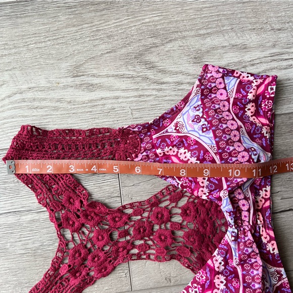 ✨HP✨ SO Medallion Crochet Racerback Bralette Bikini Top | Size Medium - Picture 13 of 16